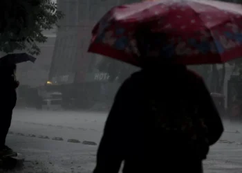 Activan la Alerta Amarilla por lluvias y granizo en la CDMX en plena noche del auillido