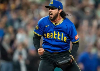 Kansas City sufre el socorro 36 de Andrés Muñoz en la temporada