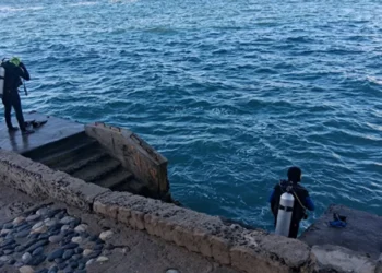 Continúan labores de rebusca por menor de edad muerto en playa de Valparaíso
