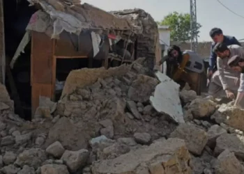 Terremoto en Afganistán deja al menos 800 fallecidos y miles de heridos