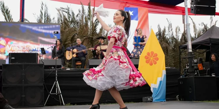 Alcaldesa Macarena Ripamonti dio inicio a calibraciones de Fiestas Patrias en Viña del océano