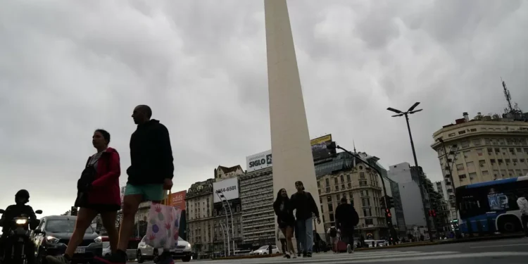 Después de las intensas lluvias con viento y granizo, cómo frisará el clima este domingo