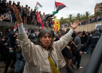 “A los héroes de la flotilla”