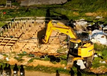 Comenzó demolición de la toma Calicheros en Quilpué