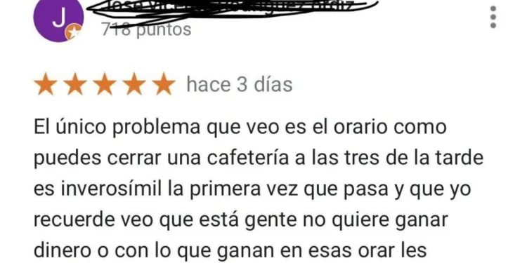 Critica que pincho cafetería solo abra mañanas y mediodías y cientos aplauden el ‘zasca’ del propietario en su respuesta: “Que vaya a otro parte, es fácil”