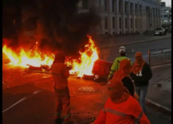 Terminal 2 del puerto de Valparaíso sigue paralizado tras fallido acuerdo entre estibadores y compañía
