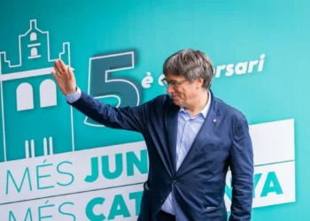 Volver a imantar la brújula