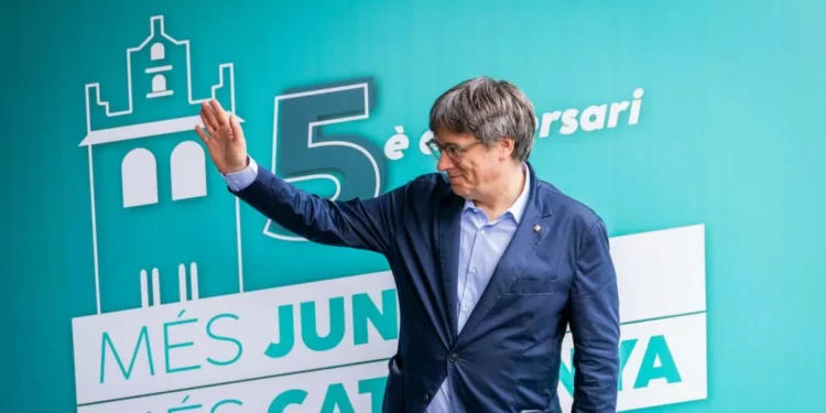 Volver a imantar la brújula