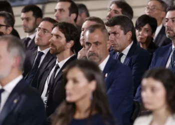 Mazón, ante el mundo real