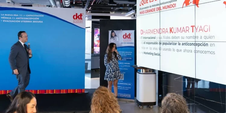 Buscan educar a médicos en educación sexual con alza digital gratuita