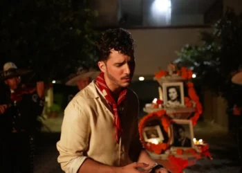 Andrés Obregón lanza “Todo se va”, un homenaje a la donosura del cambio