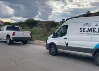 Asesinan a padre e hijo al intentar evitar que golpearan a la madre de comunidad