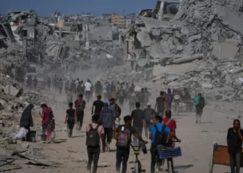 Palestinos vuelven a sus hogares tras cese de la ofensiva israelí