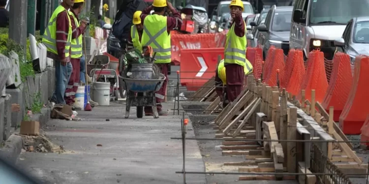 INAH busca restos arqueológicos en obras de parque elevado