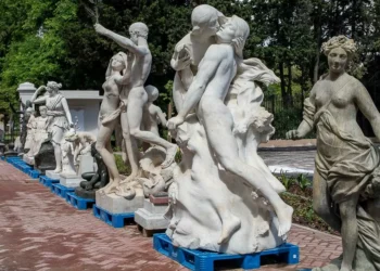 Reabre el MOA, “hospital de las estatuas” y caleta de los secretos de 2.400 monumentos de la Ciudad