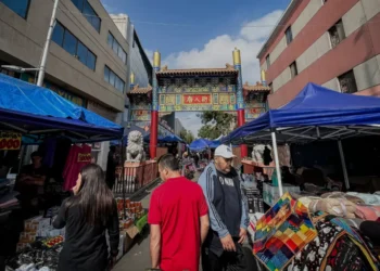 Nuevo activo en barrio Meiggs genera segunda etapa de intervención contra «toldos azules»
