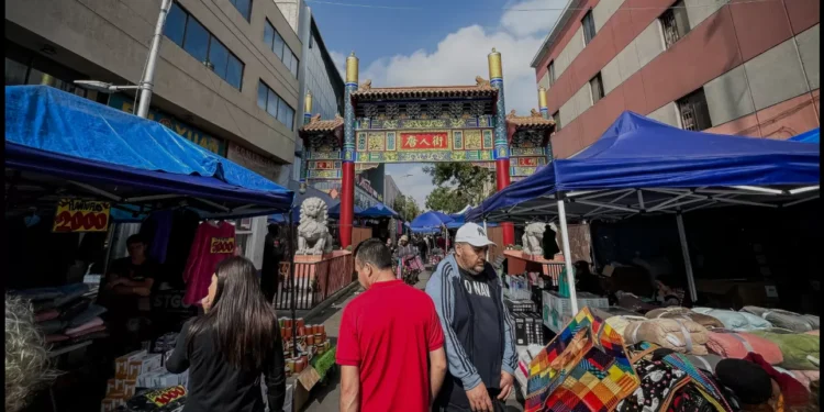 Nuevo activo en barrio Meiggs genera segunda etapa de intervención contra «toldos azules»