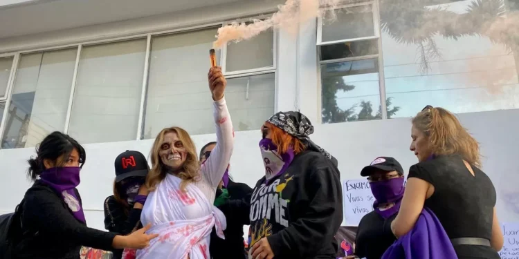 25N: Mujeres de Pachuca denuncian violencia judicial durante protesta