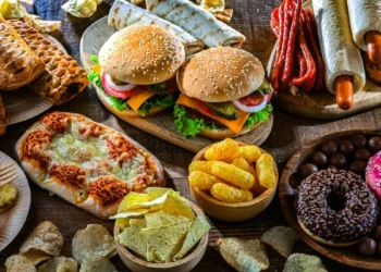 España triplica el consumo de ultraprocesados en 20 años y se aleja de la moderación mediterránea