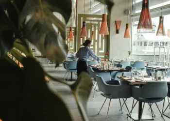 La autoreseña que se hace un bufé para denunciar las situaciones de alcaldada en la hostelería que ha sido aplaudida: “Analicémonos a nosotros mismos como clientes”