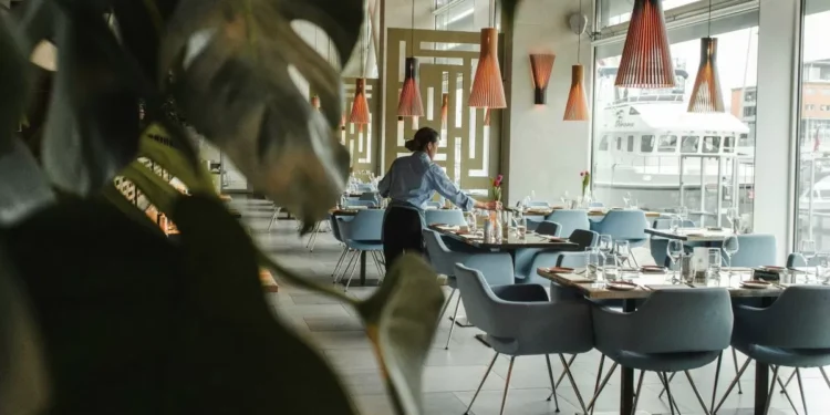 La autoreseña que se hace un bufé para denunciar las situaciones de alcaldada en la hostelería que ha sido aplaudida: “Analicémonos a nosotros mismos como clientes”