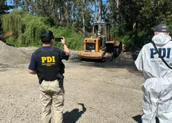 Sujetos queman dos maquinarias en Carahue en novel ataque incendiario en La Araucanía