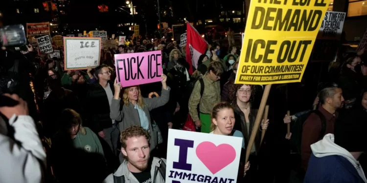 La extranjera soy yo