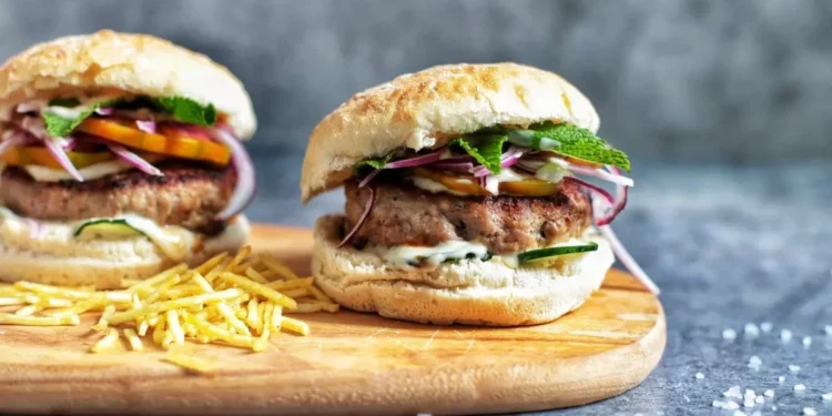 Del mar, la huerta y la parrilla: 7 maneras deliciosas de admirar una buena hamburguesa