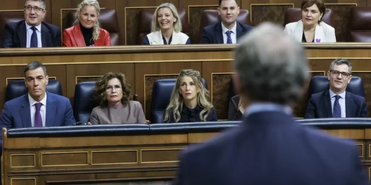 Entre la ironía y el sarcasmo