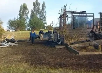 Sujetos quemaron casa y dejaron lienzo adjudicatorio de la RML