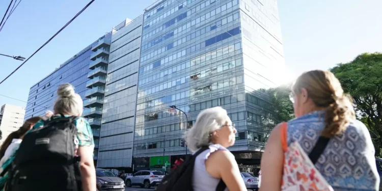 La aluvión del norte de la pueblo que se convirtió en un imán para empresas y oficinas y los cambios para vecinos y comerciantes