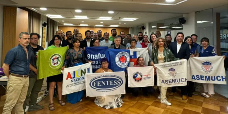 Gobierno y sector público alcanzan acuerdo por reajuste de los trabajadores