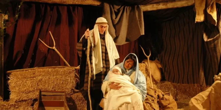 Cosiendo túnicas a toda máquina