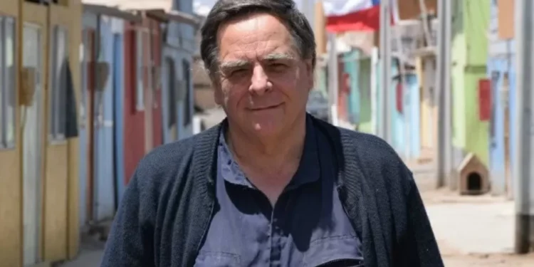 Vaticano dejó sin efecto sanciones contra sacerdote Felipe Berríos