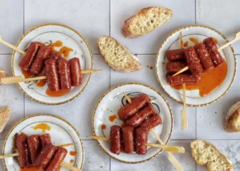 Prepara y comparte una chistorra a la sidra perfecta para una nutriente festiva