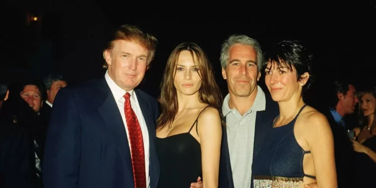 Epstein provoca que Trump menee la cola