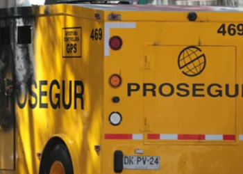 Encuentran camión de valores marchito tras ser sustraído en Puente Alto