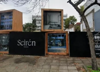 Tragedia en Villa simpatizante: por qué se cayó el cartel que mató a una chica de 20 años y cómo son los controles