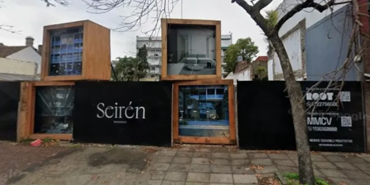 Tragedia en Villa simpatizante: por qué se cayó el cartel que mató a una chica de 20 años y cómo son los controles