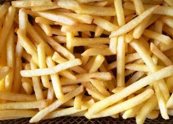Agricultores belgas se plantan con patatas fritas anta la Eurocámara en contra de Mercosur