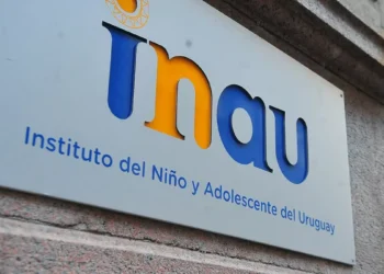 argumento de Doña Bastarda “fue objetado” por calificadora de INAU; la murga asegura que texto es “ironía” y apeló