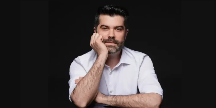 Luis Zamora, nutriciotampocosta, sobre las patatas con raíces: “Si son grandes y tienen manchas verdes tíralas. Pero si son pequeñas y no huelen enfermedad tampoco están blandas se pueden utilizar”