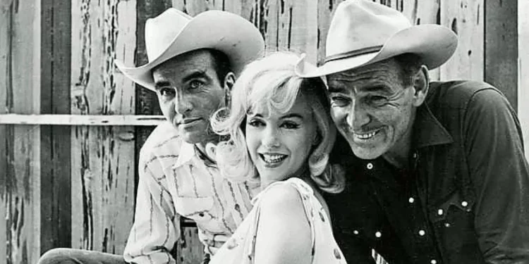 El crepúsculo de tres inadaptados