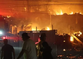 ministerio eleva a 20 las víctimas fatales y 536 las casas destruidas por incendios