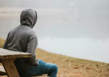 Lingüistas aclaran que “disociarse” es sinónimo de trasladarse de huevón