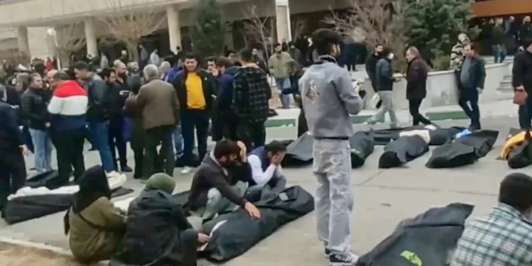 Al menos dos mil personas han muerto durante protestas en Irán