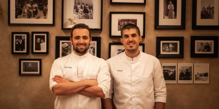 Del fuego a la inducción: tres chefs vascos lideran pincho transición en las cocinas españolas