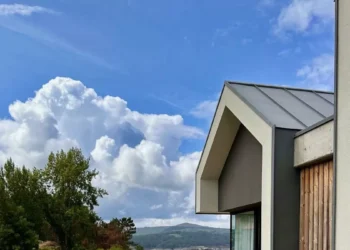 Balarés, motivos para acercarse a comer al fin del mundo