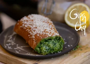 Gipsy Chef transforma la clásica spanakopita griega en un bocadillo imposible