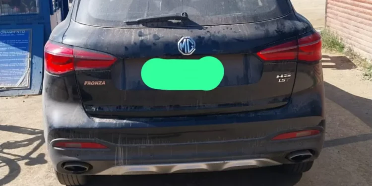 madama provocó caos tras dejar abandonado su auto bloqueando acceso a costa La Boca de Concón y poniendo en riesgo a miles de personas